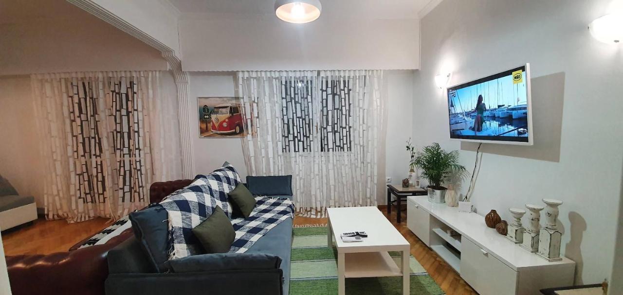Ferienwohnung Beautiful Renovated Flat In Athen Exterior foto