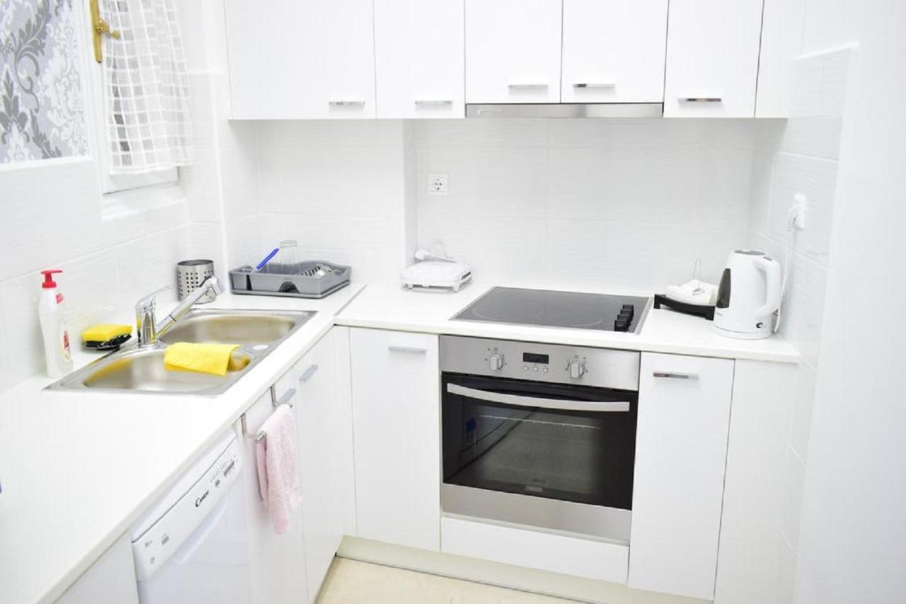 Ferienwohnung Beautiful Renovated Flat In Athen Exterior foto